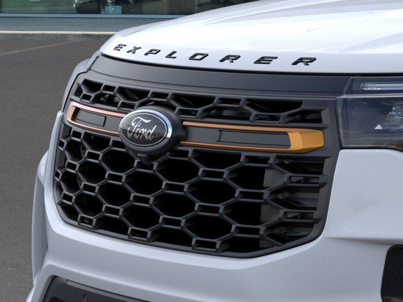 New 2026 Space White Metallic Ford Tremor image 17