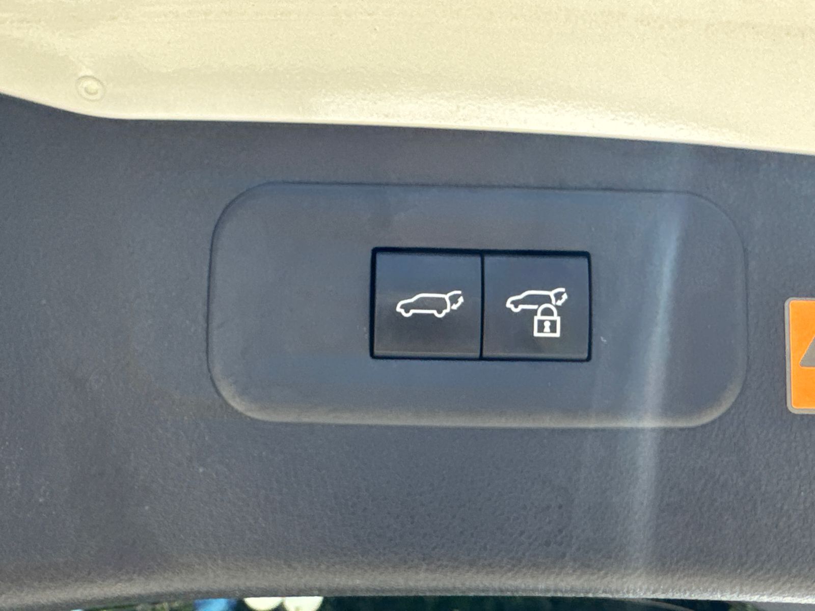 Used 2024 White Lexus 350 Premium image 19