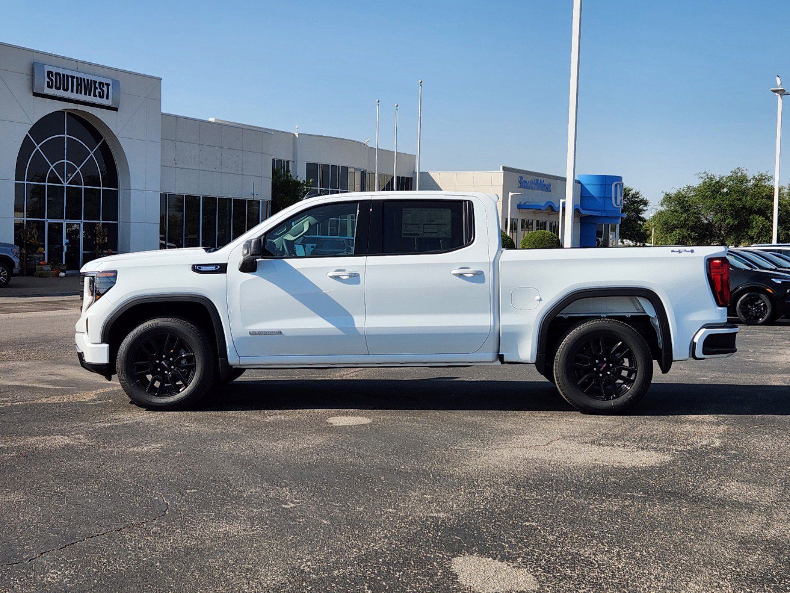 2025 GMC Sierra 1500 Elevation 3