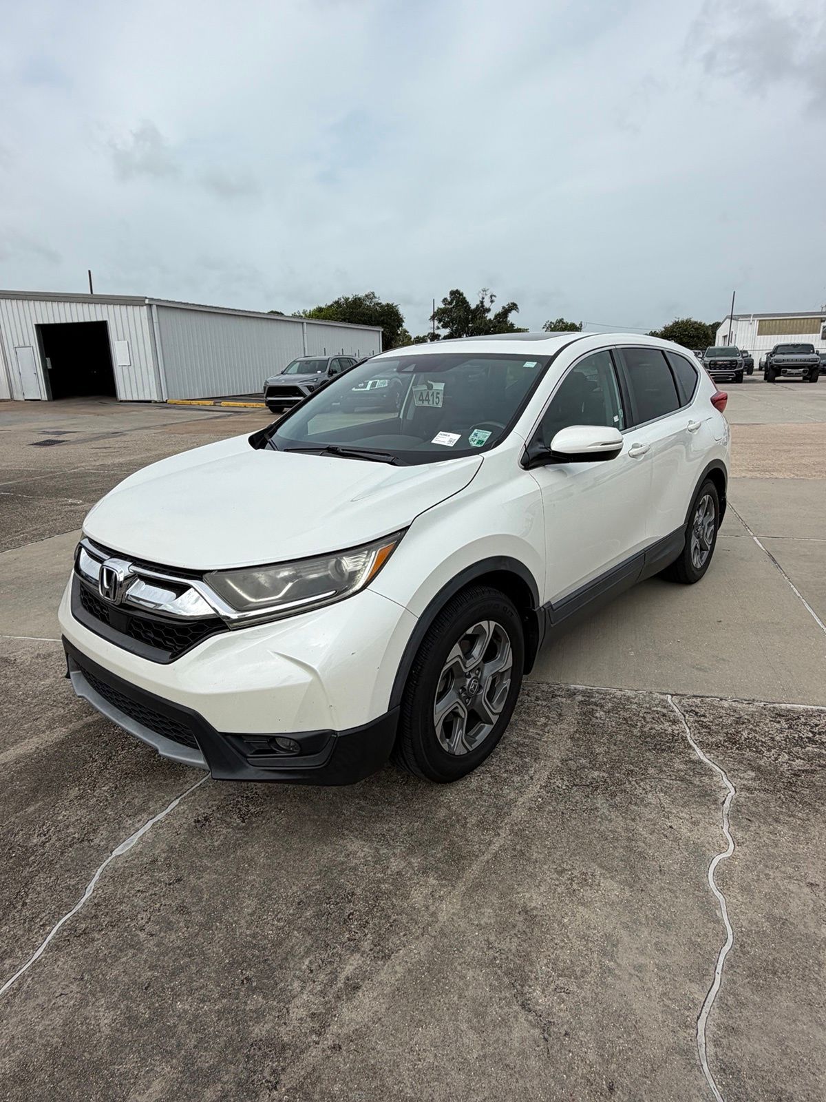 White 2018 Honda CR-V SUV / Crossover Front-Wheel Drive Continuously Variable Transmission