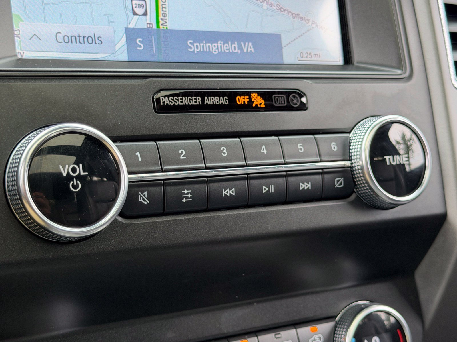 Used 2020 Magnetic Metallic Ford XLT image 23
