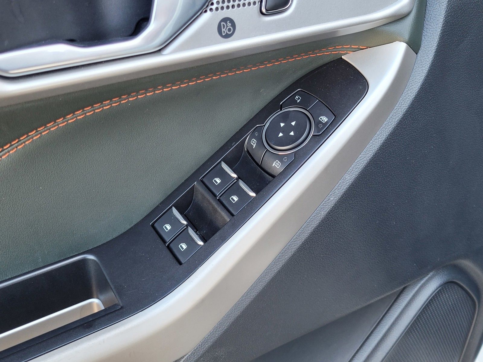 Used 2022 White Ford Timberline image 17