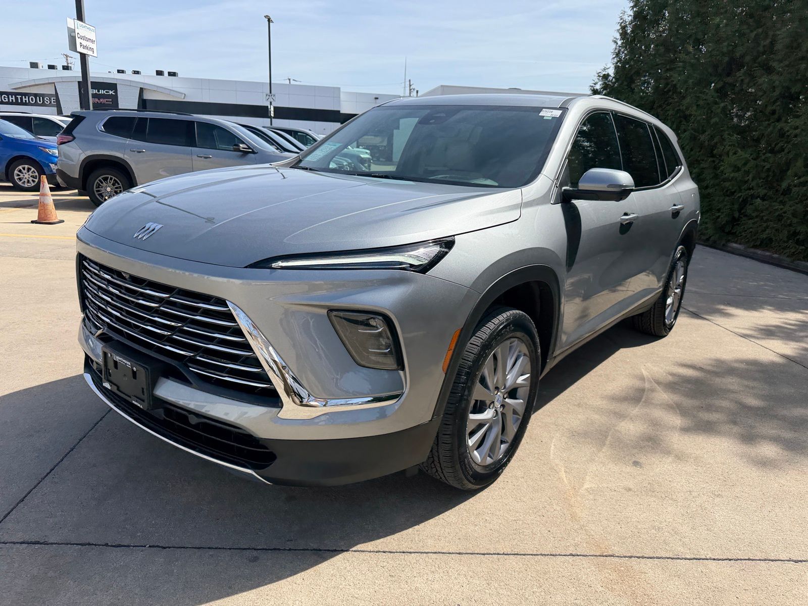 View vehicle photo 7