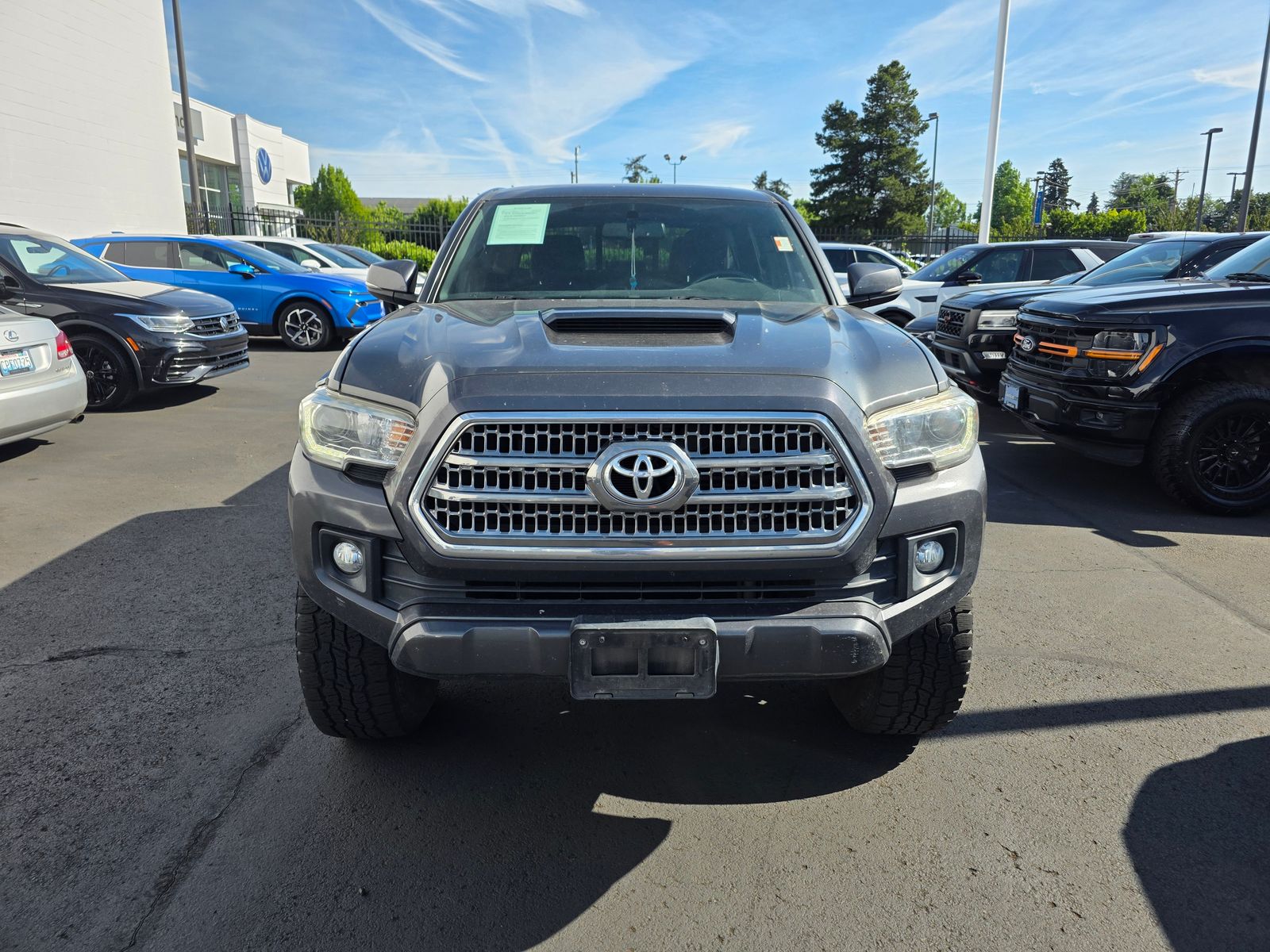 View vehicle photo 3