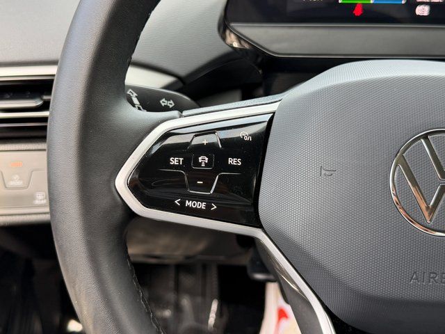 Used 2024 White Volkswagen S image 22