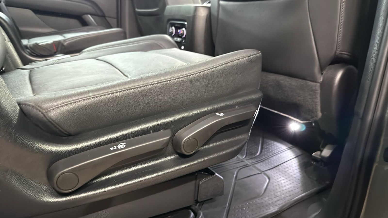 Used Car 2023 Chevrolet Suburban  Z71 For Sale Under $60,000 In Austin, Texas