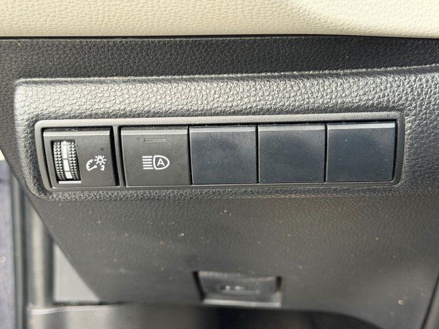 Used 2021 Blueprint Toyota LE image 24