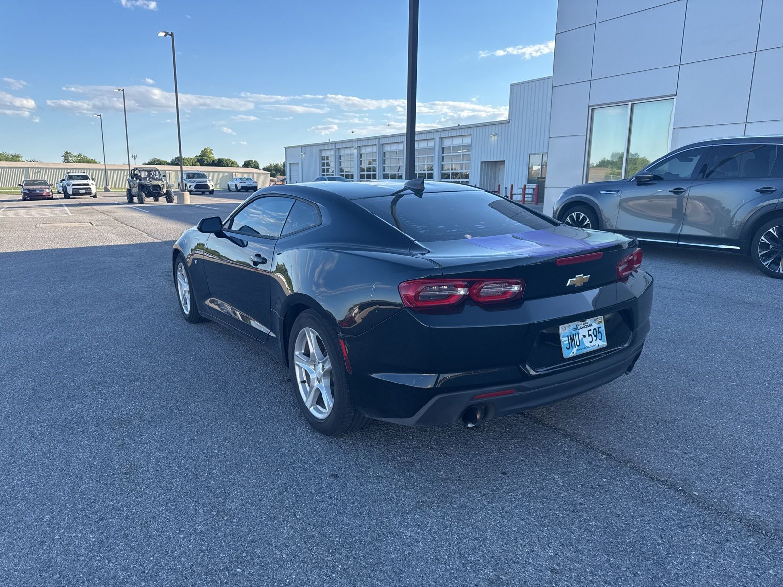 View vehicle photo 6