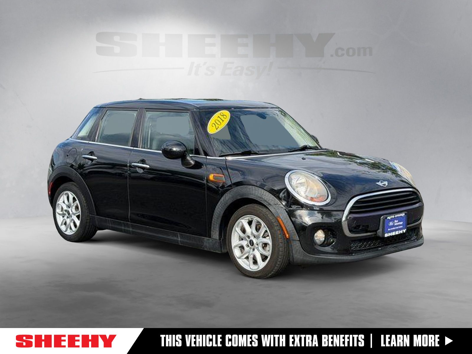 Midnight Black Metallic 2018 MINI Cooper Hatchback Front-Wheel Drive 6-Speed Automatic