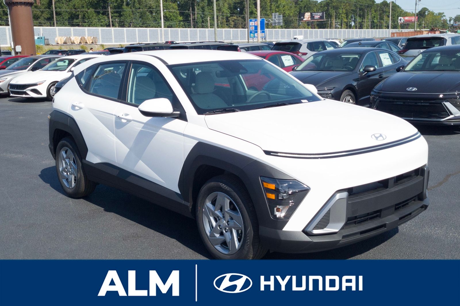 2026 Hyundai Kona SE photo 3