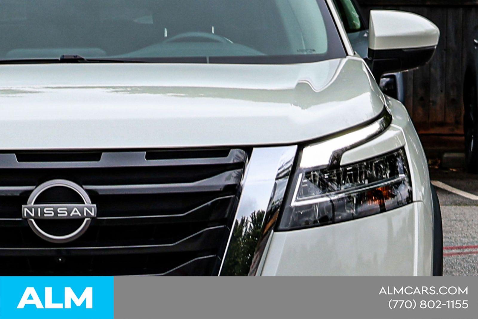 Used 2022 White Nissan SL image 15