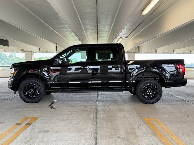 New 2026 Agate Black Metallic Ford XLT image 3