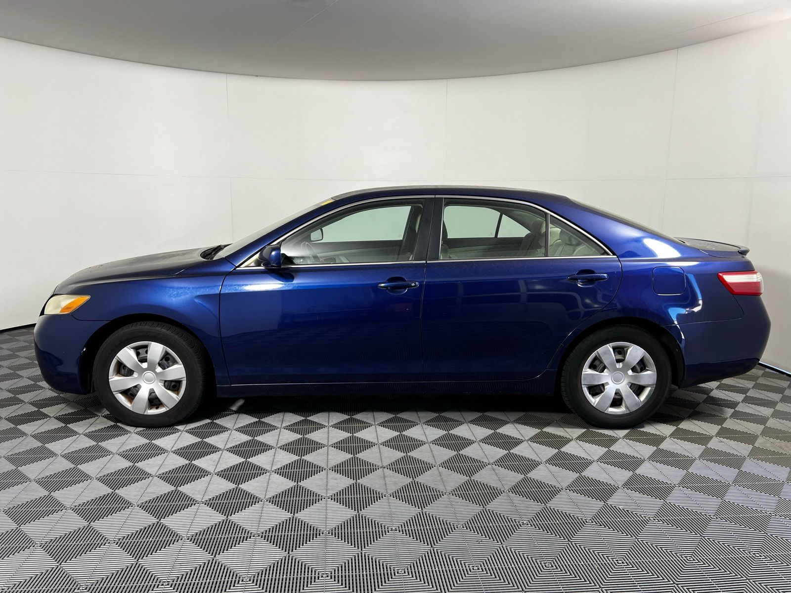 Thumbnail: 2009 Toyota Camry - 8