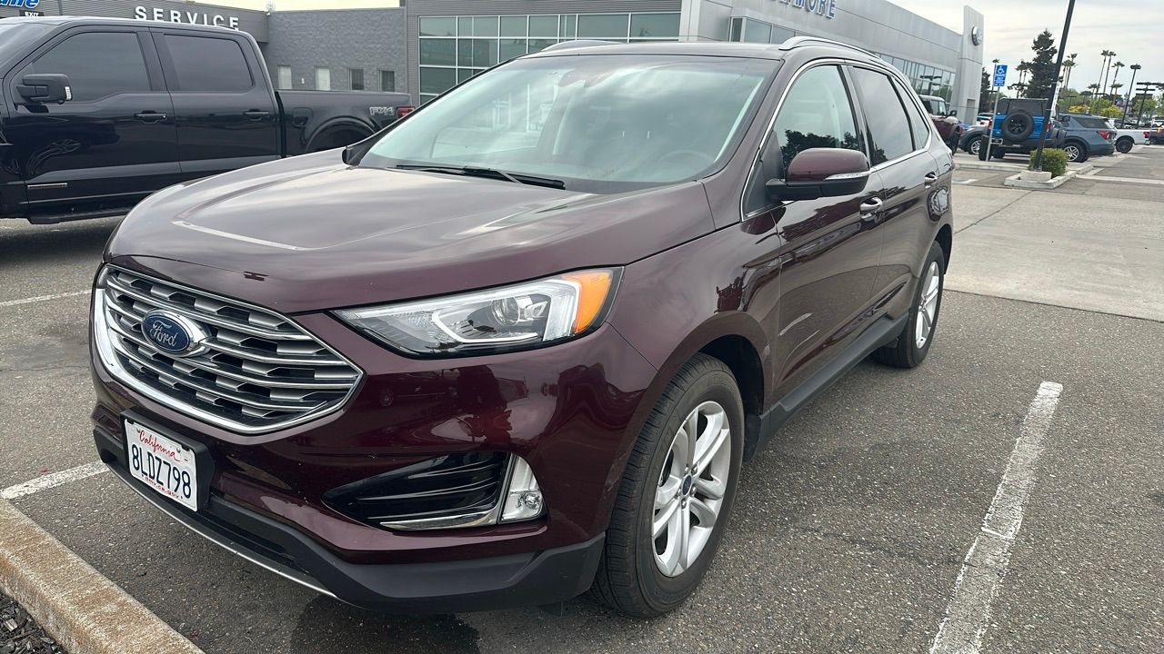 Used 2020 Red Ford SEL image 20