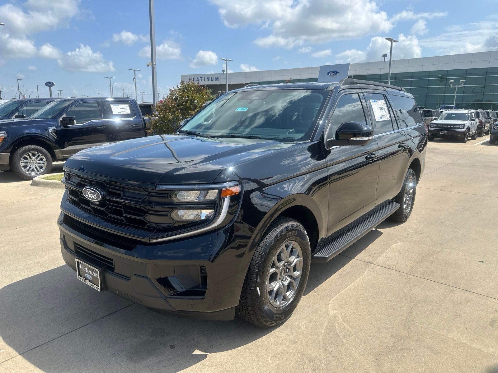 Agate Black Metallic 2027 Ford Expedition SUV / Crossover 4X2 Automatic