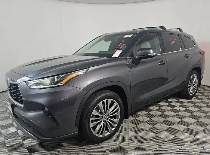 2021 Toyota Highlander Platinum AWD