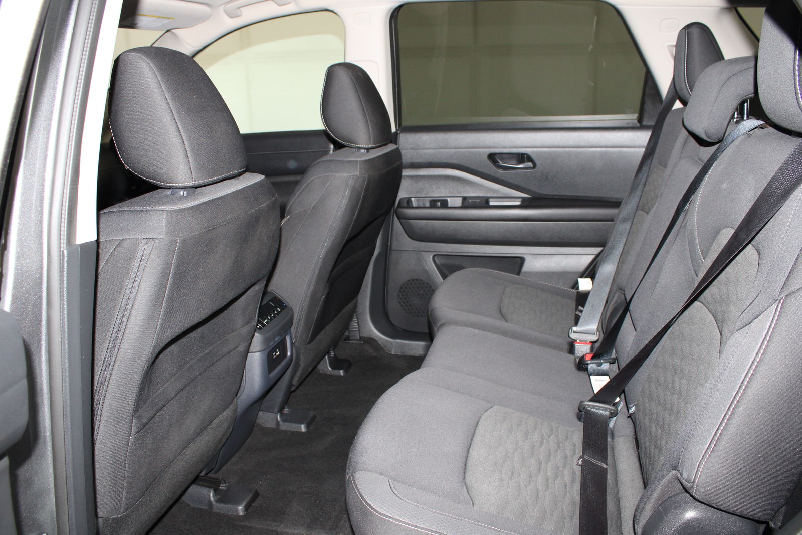 Used 2024 Gray Nissan SV image 5
