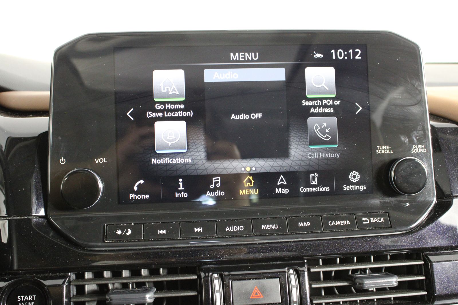 Used 2025 Gray Nissan Platinum image 27
