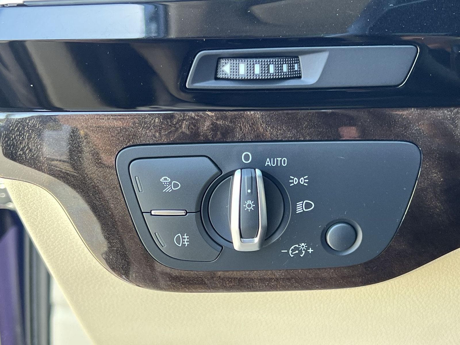 used 2019 Audi Q7 car, priced at $18,076