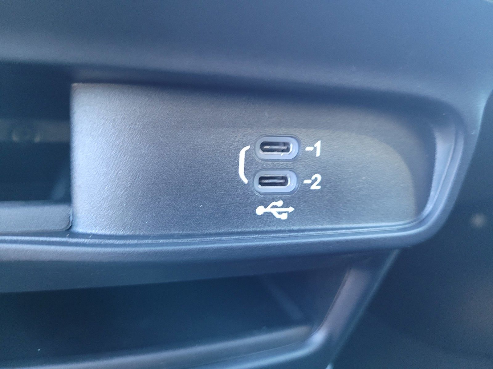 New 2026 White Chrysler Select image 26