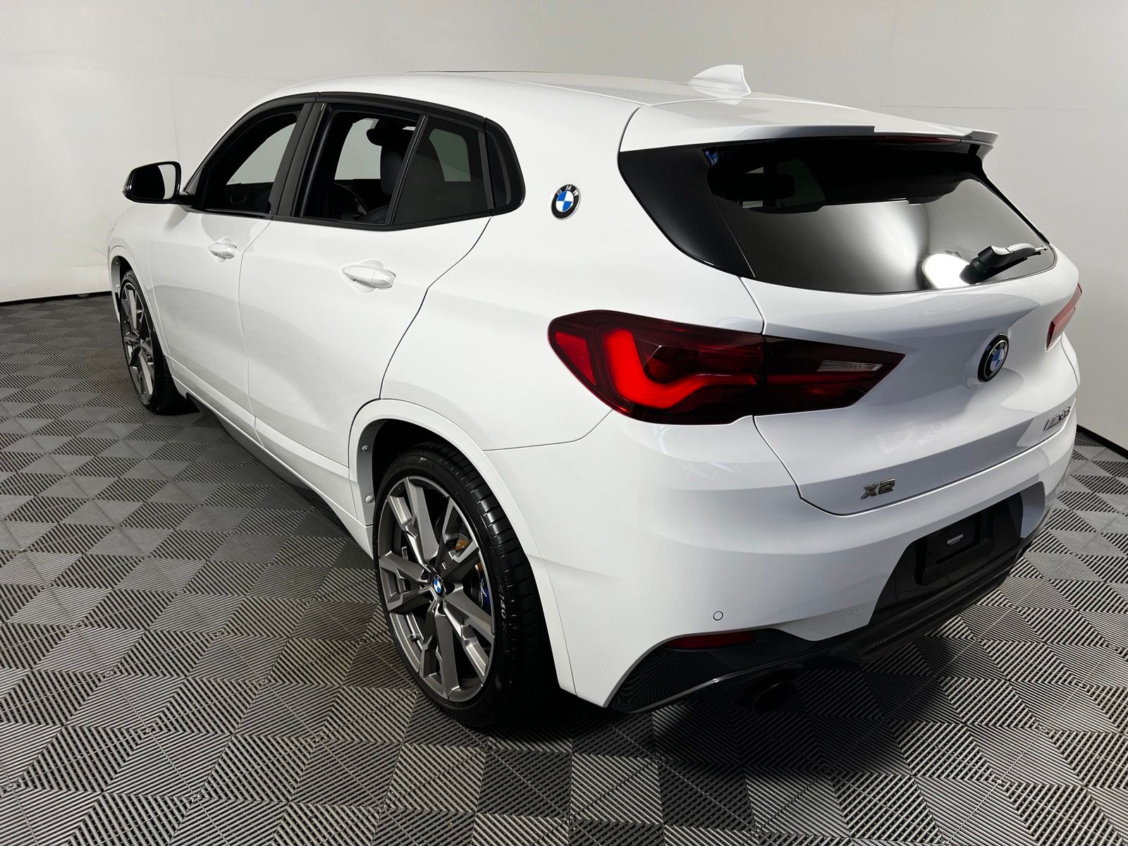 Thumbnail: 2022 BMW X2 - 7