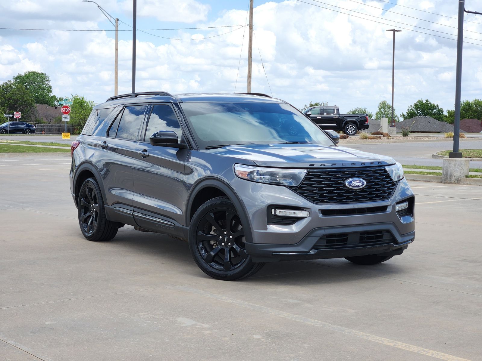 Gray Metallic 2023 Ford Explorer ST-Line RWD SUV / Crossover Rear-Wheel Drive Automatic