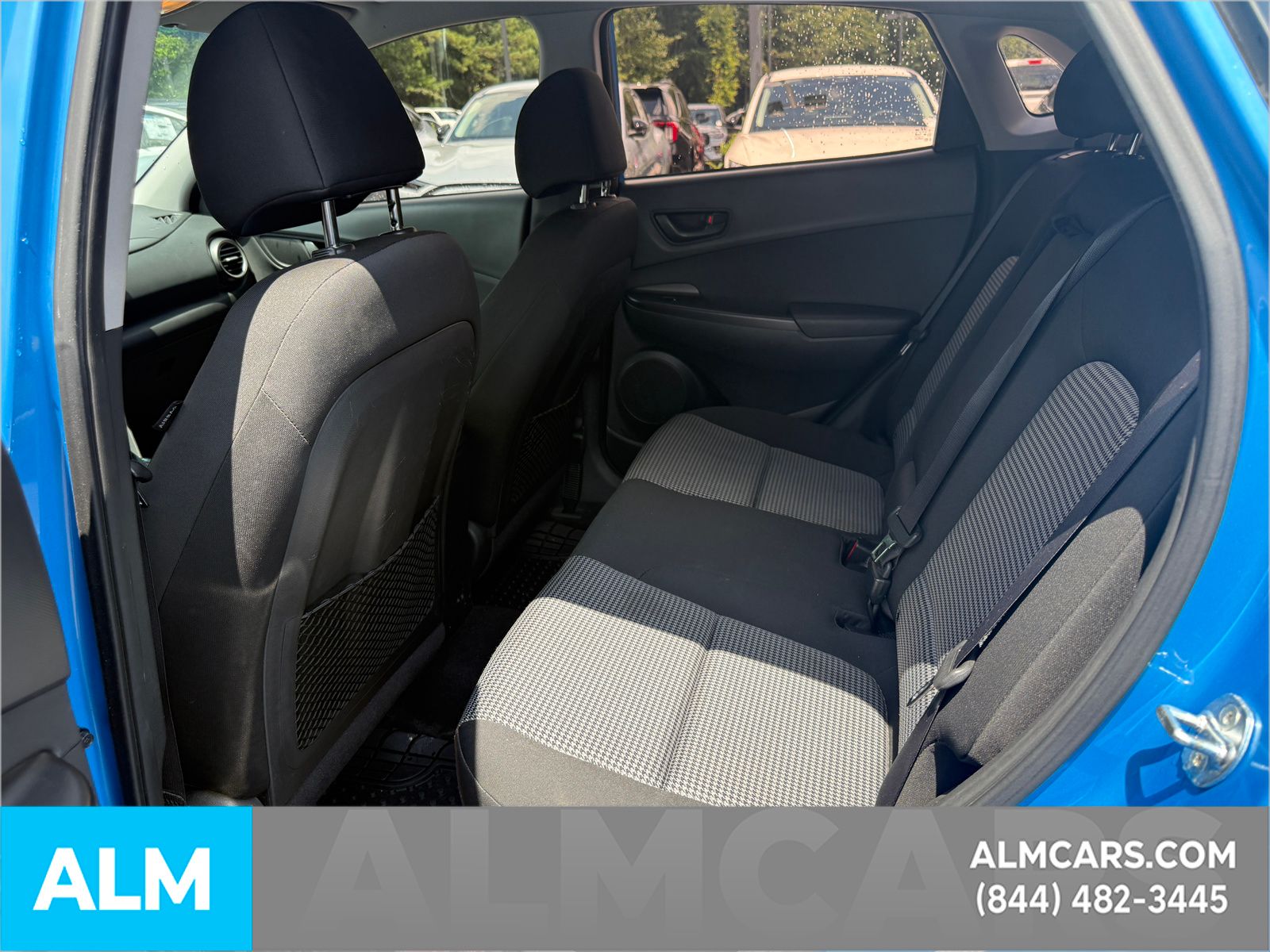 Used 2020 Blue Hyundai SE image 11