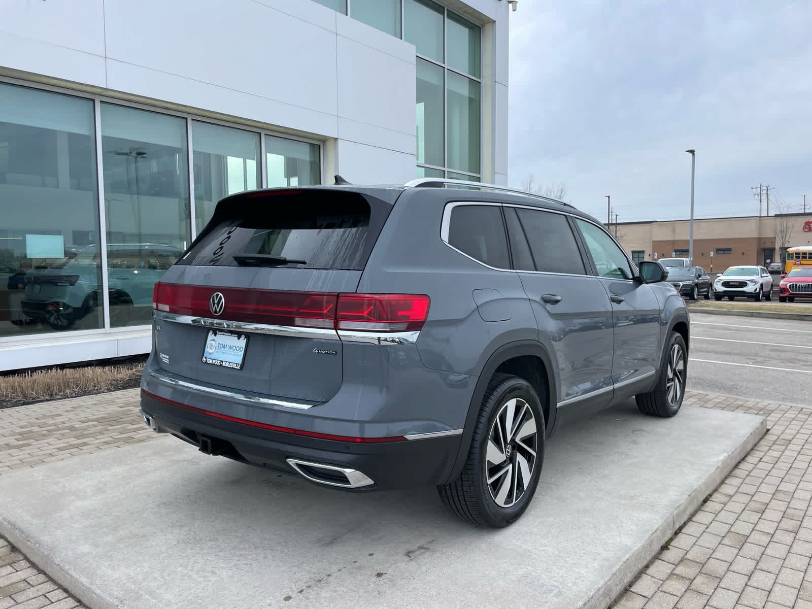 new 2026 Volkswagen Atlas car, priced at $51,443