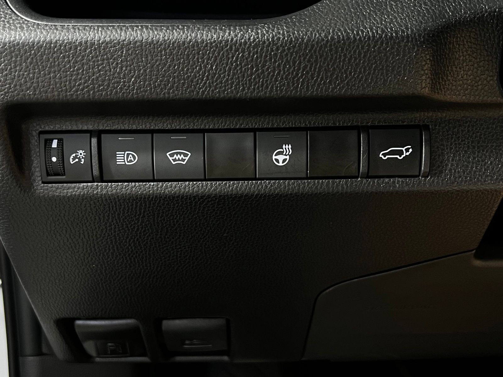 Thumbnail: 2024 Toyota RAV4 - 23