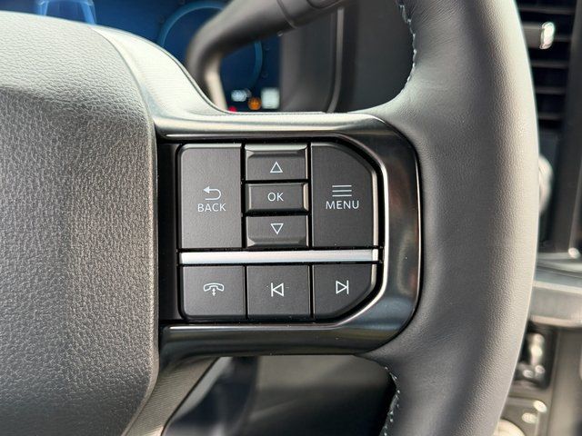New 2026 Star White Metallic Tri-Coat Ford Platinum image 35