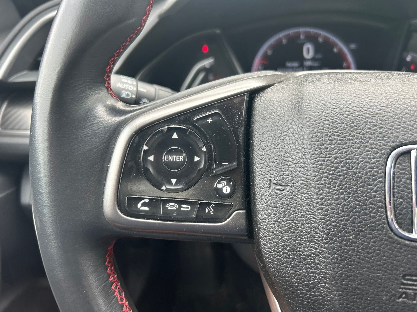 Used 2019 Lunar Silver Metallic Honda Si image 23