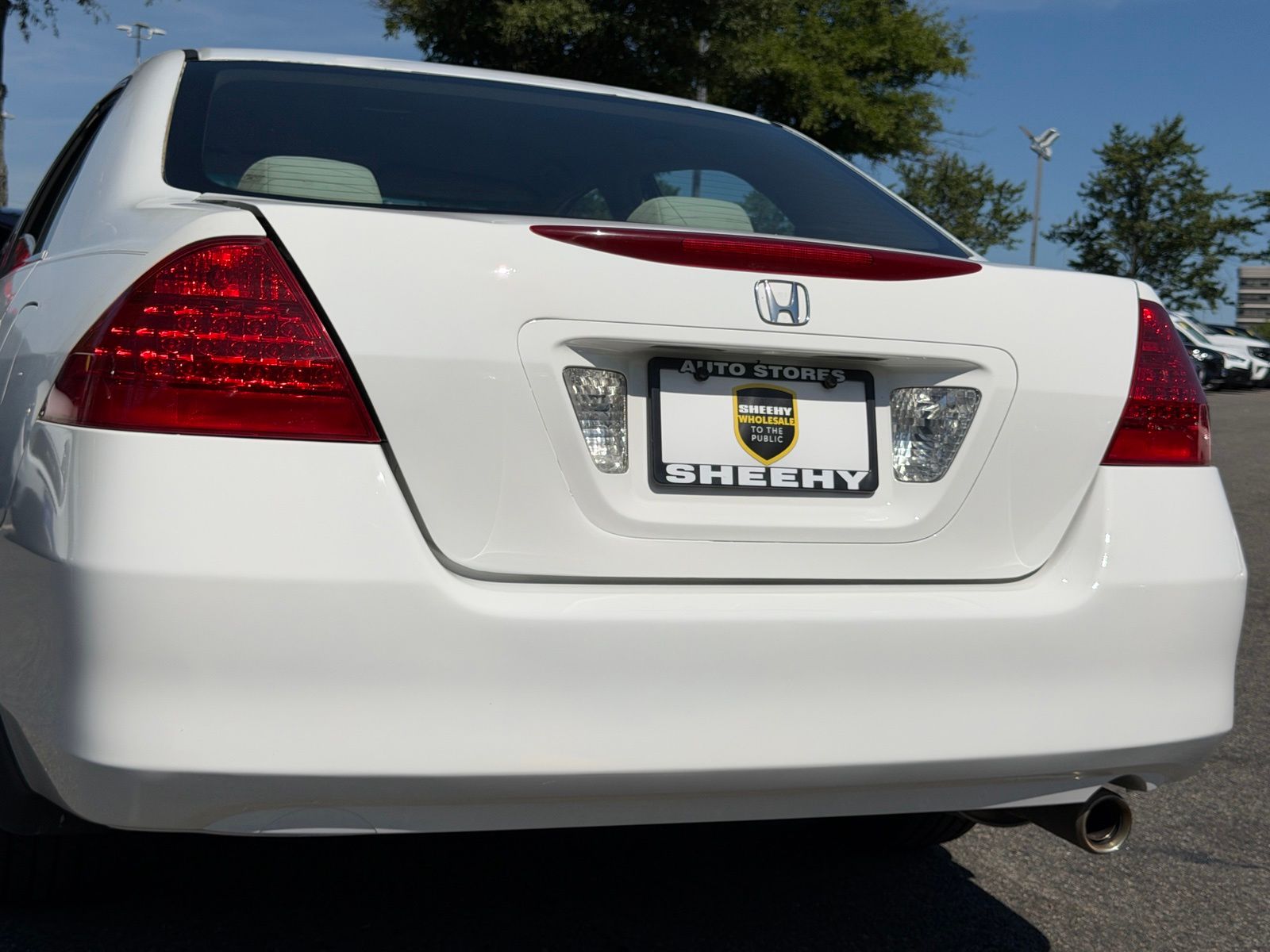 Used 2007 Taffeta White Honda LX image 26