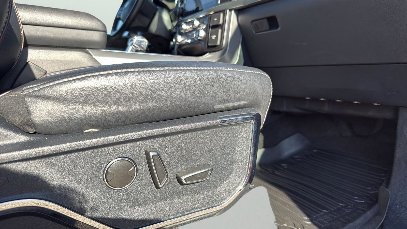Used Car 2021 Ford F-150  Lariat For Sale Under $50,000 In Austin, Texas