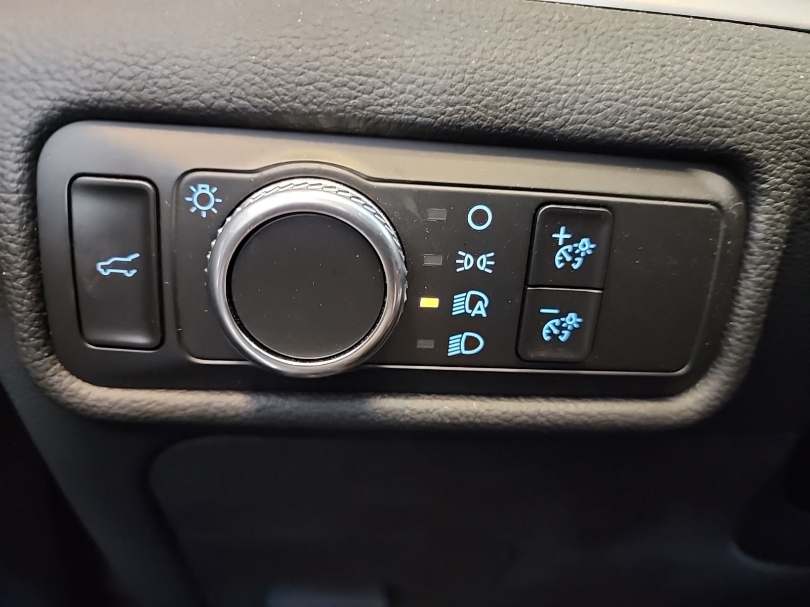 Certified Used 2021 Agate Black Metallic Ford XLT image 24