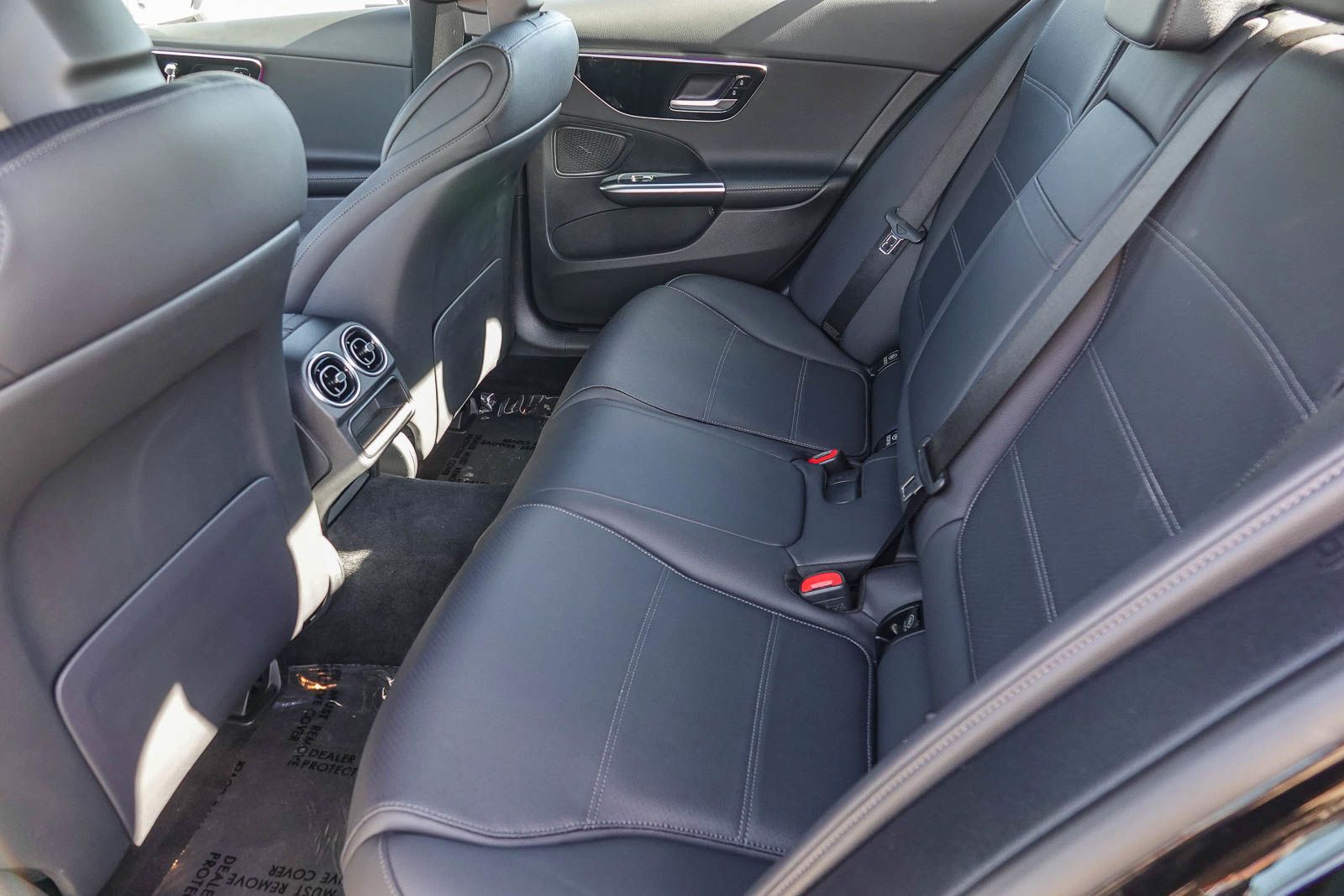 2024 Mercedes-Benz C-Class Sedan C 300 - Photo 18