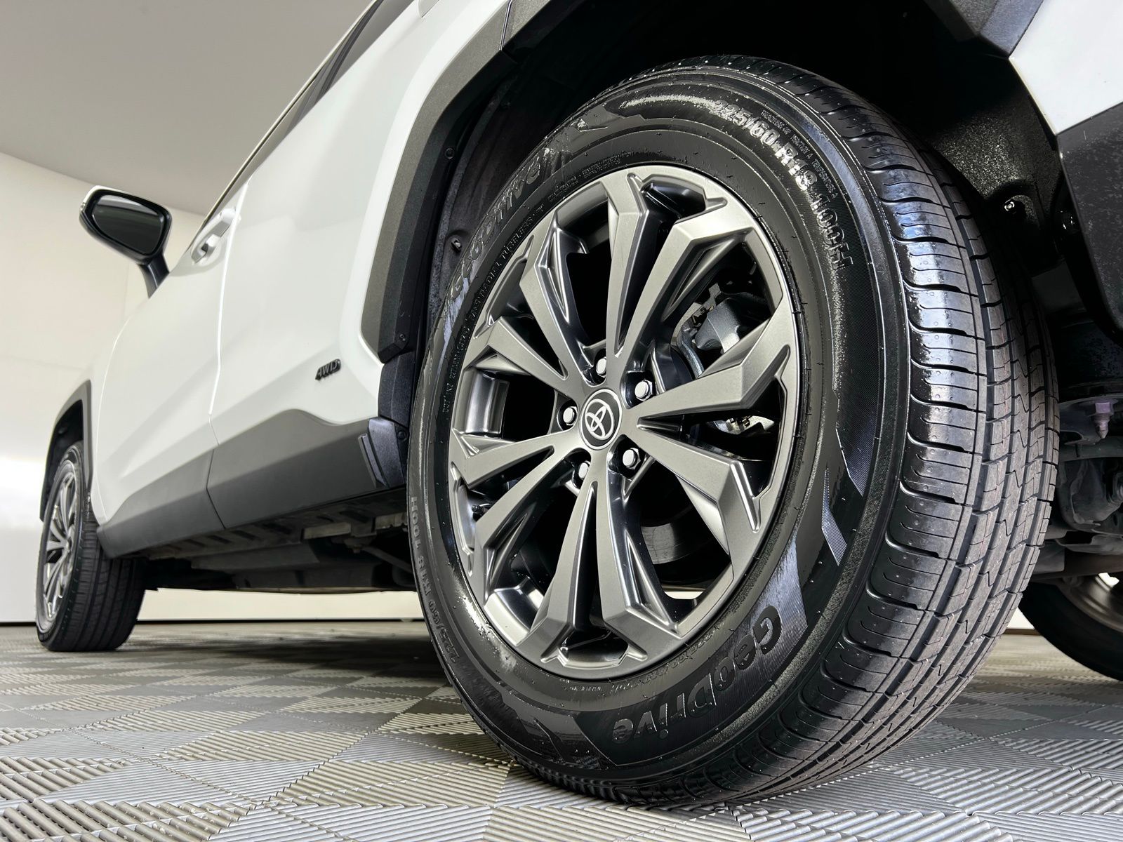 Thumbnail: 2024 Toyota RAV4 - 29