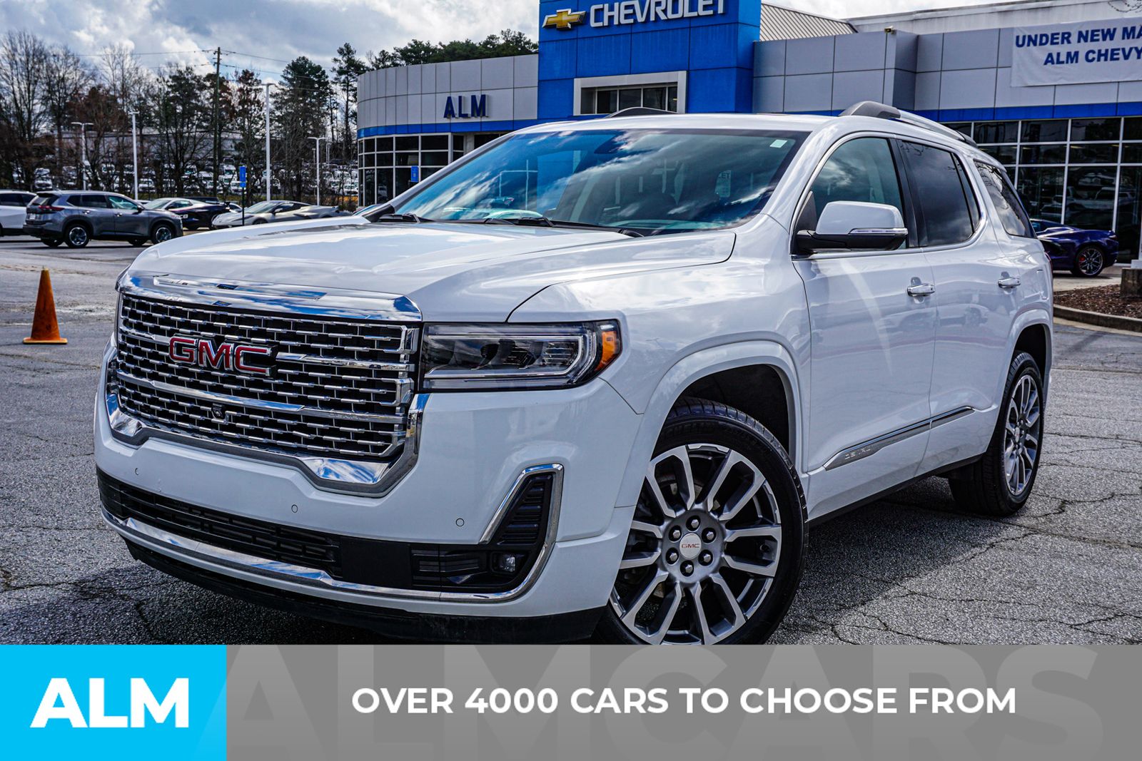 Used 2023 White GMC Denali image 2