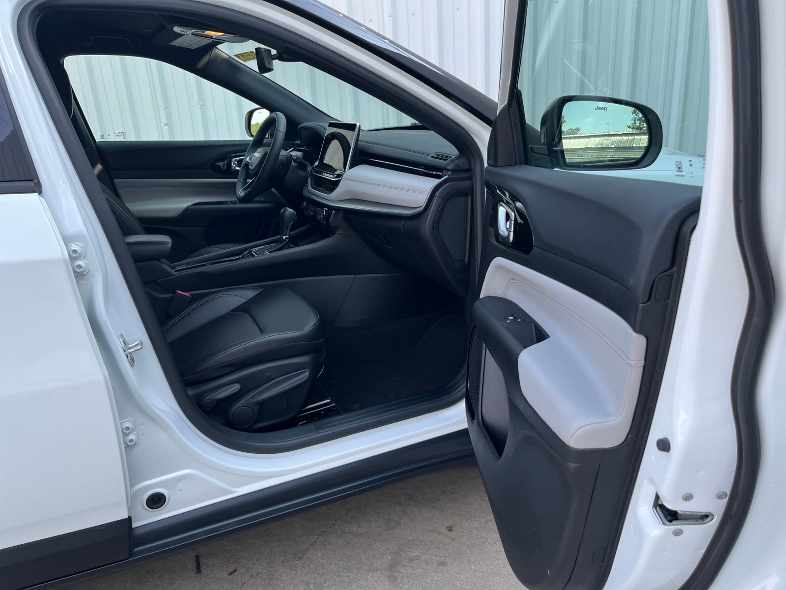 Used Car 2025 Jeep Compass  Limited For Sale Under $25,000 In Austin, Texas