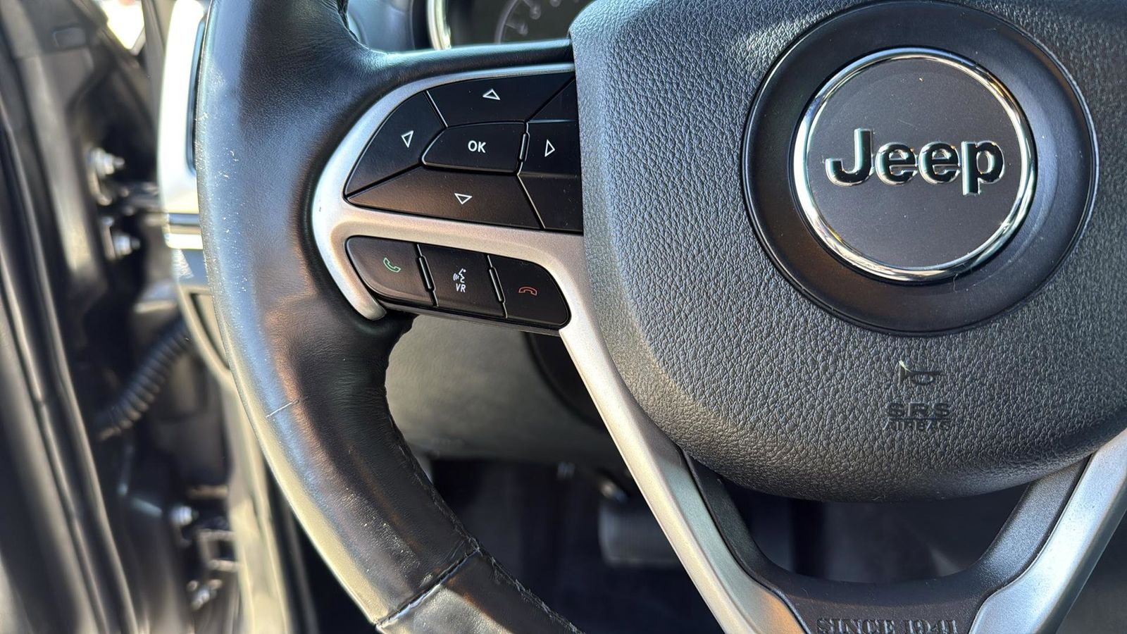 Used Car 2018 Jeep Grand Cherokee  Overland For Sale Under $25,000 In Austin, Texas