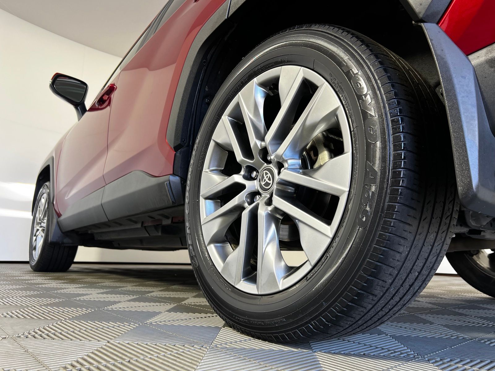 Thumbnail: 2023 Toyota RAV4 - 25