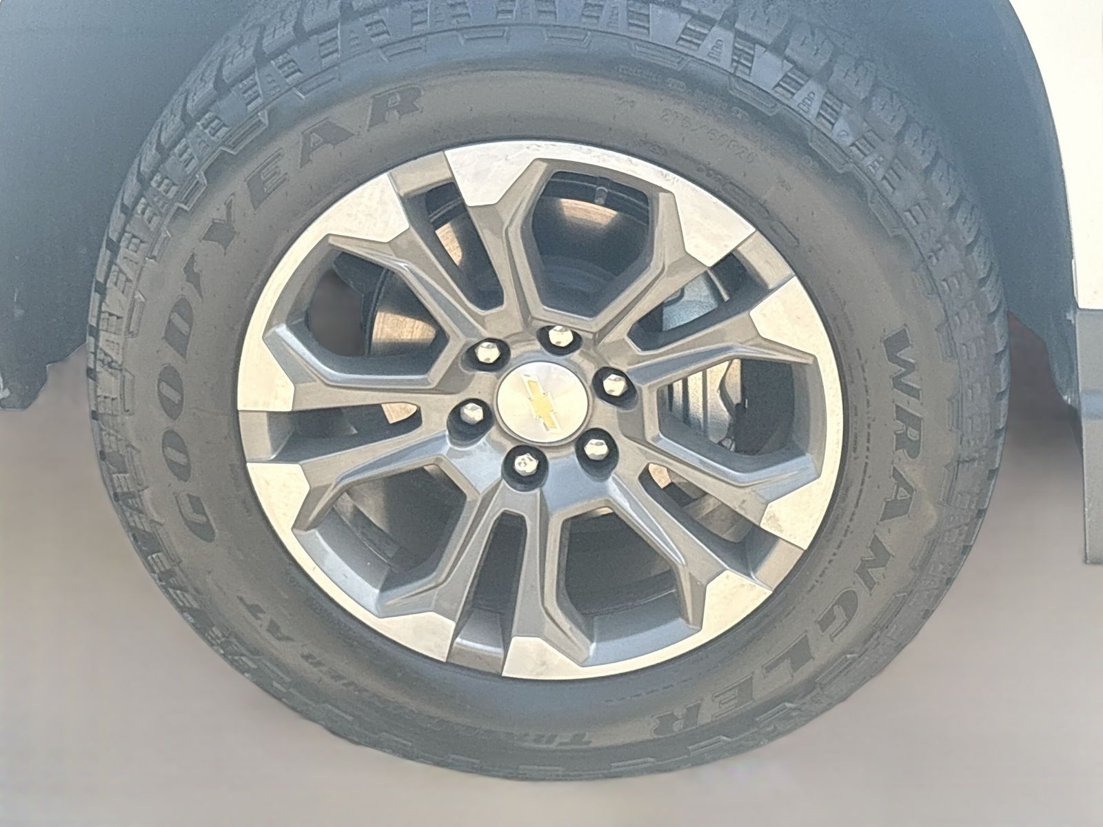 Used 2024 Beige Chevrolet High Country image 31