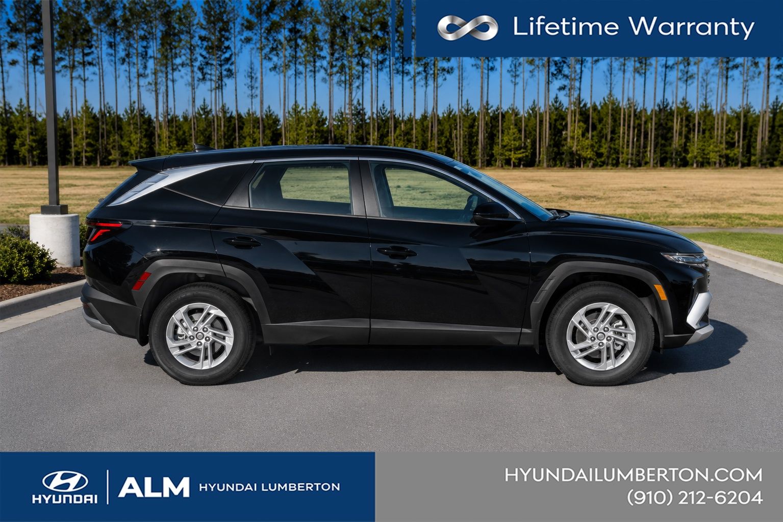 New 2026 Phantom Black Hyundai SE FWD image 4