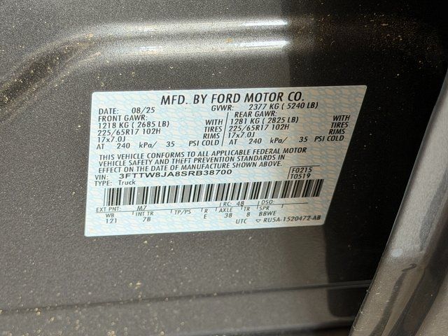 New 2025 Carbonized Gray Metallic Ford XLT image 34