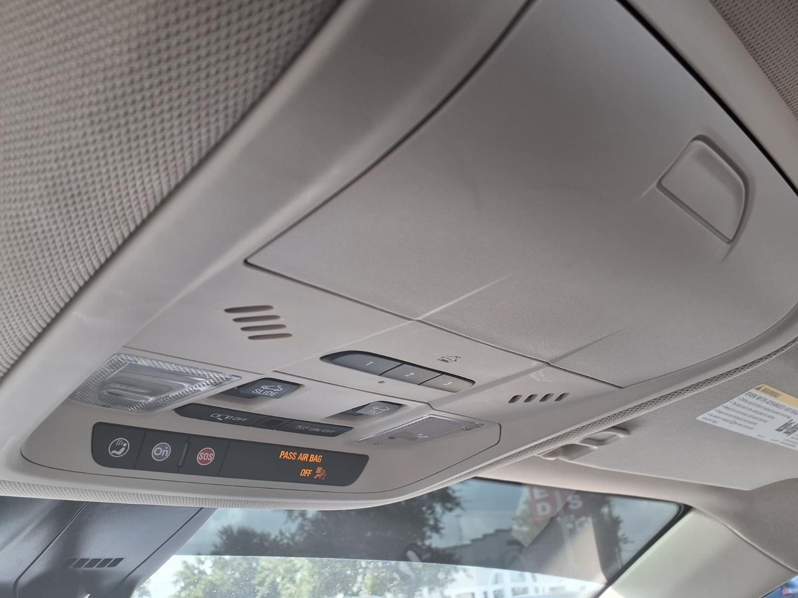 2022 GMC Acadia Denali Green at AutoSavvy Houston Southwest