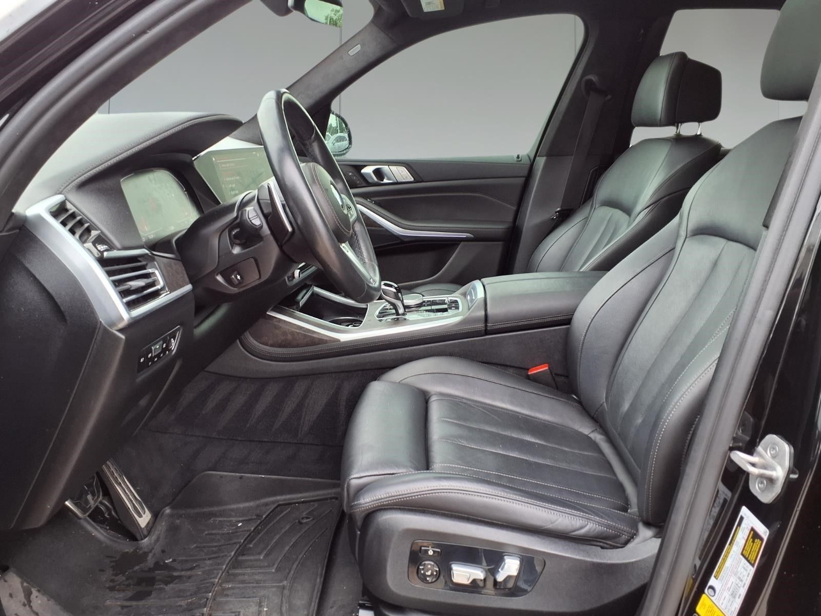 2022 BMW X7 xDrive40i Black at Westside Lexus