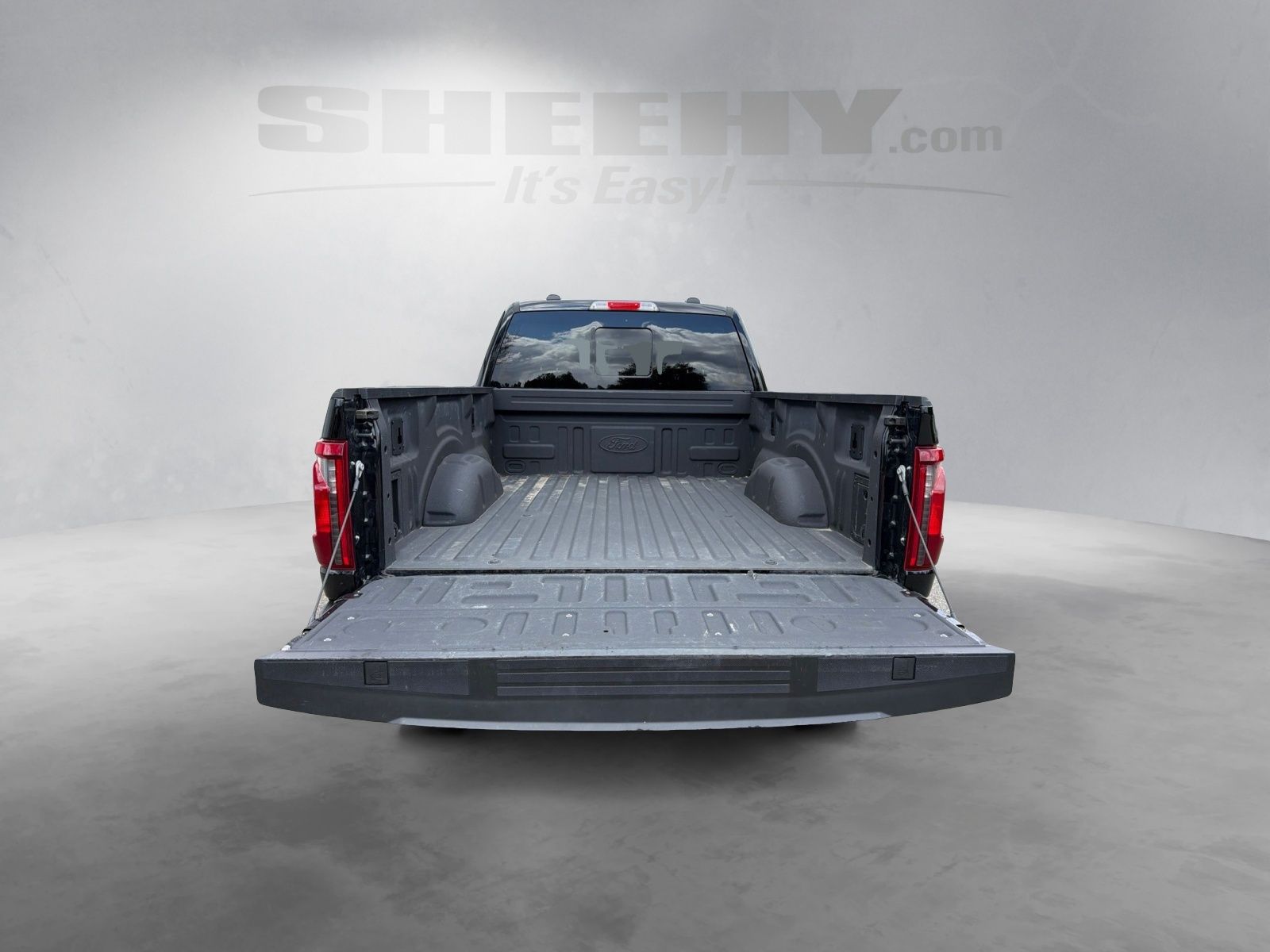 Certified Used 2024 Agate Black Metallic Ford XLT image 25