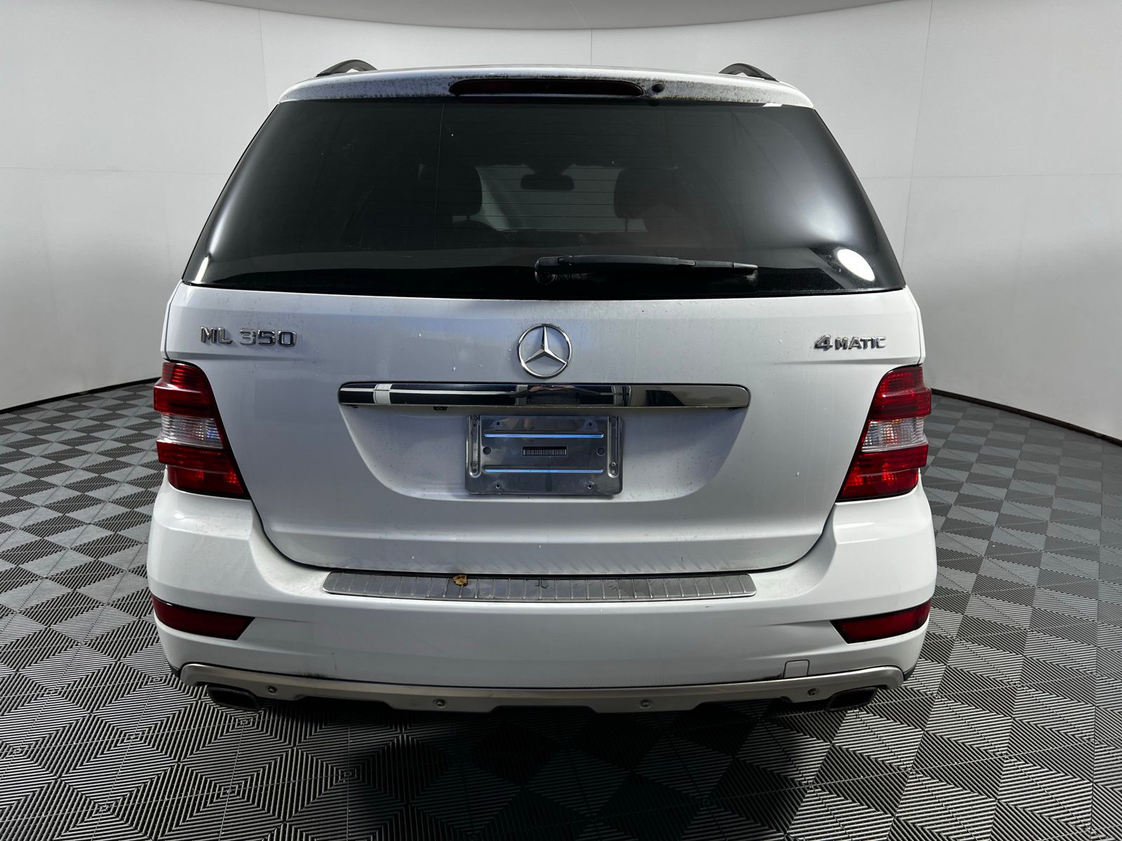 Thumbnail: 2011 Mercedes-Benz M-Class - 5