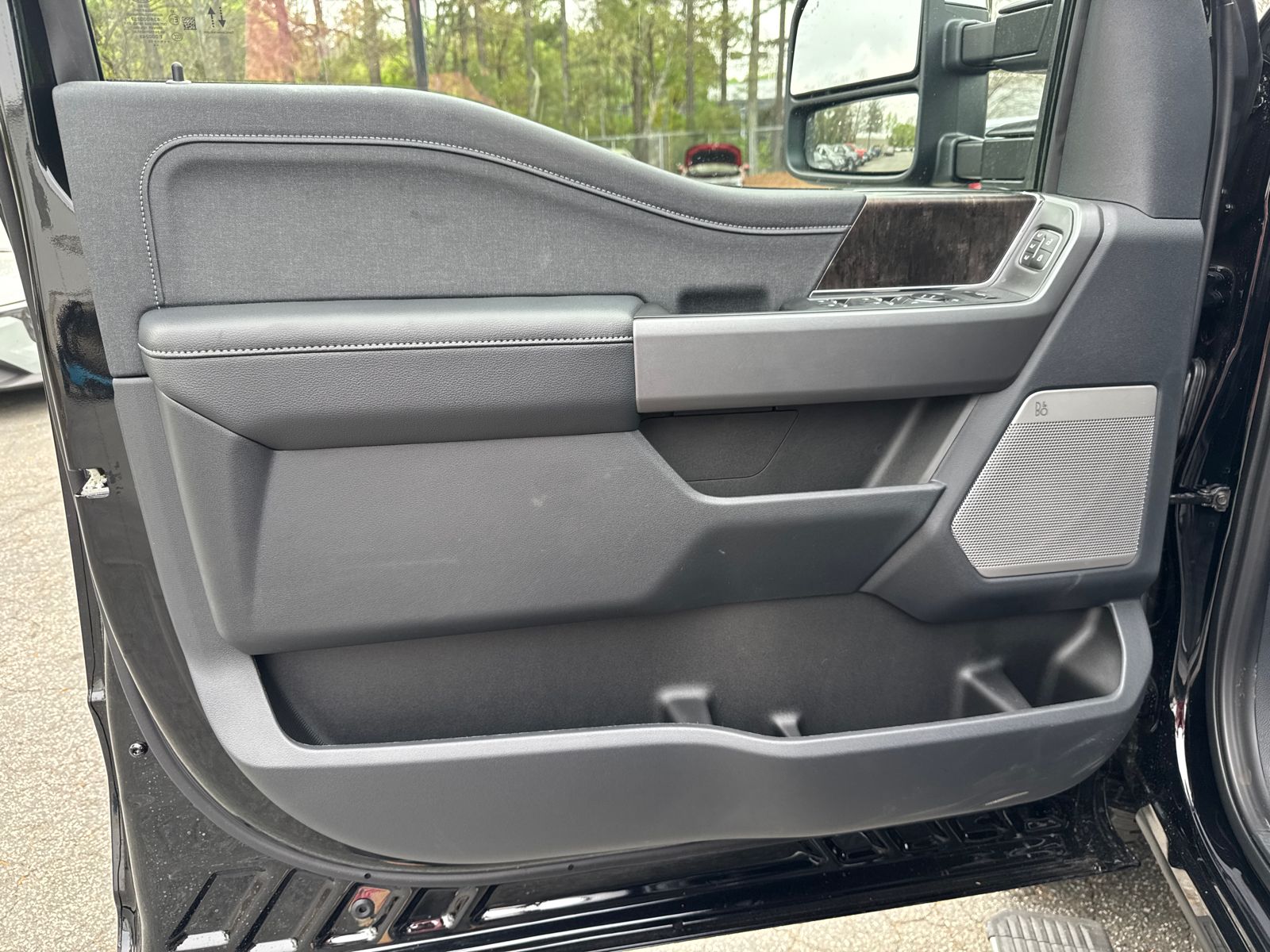 New 2026 Agate Black Metallic Ford F-250® Lariat® image 12
