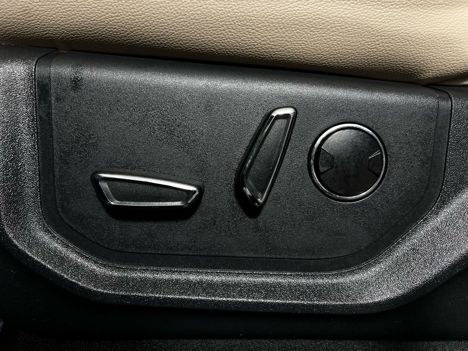 Thumbnail: 2024 Ford Expedition - 15