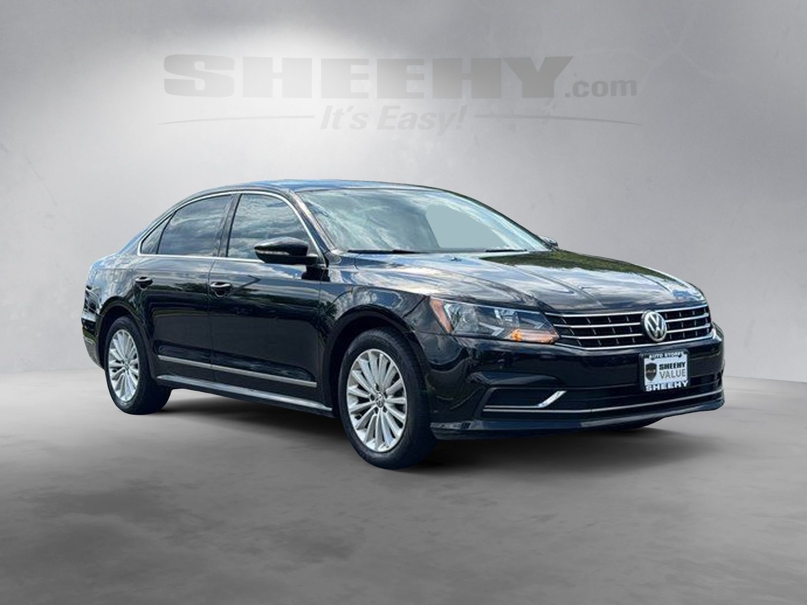 Used 2016  Volkswagen 1.8T SE image 2